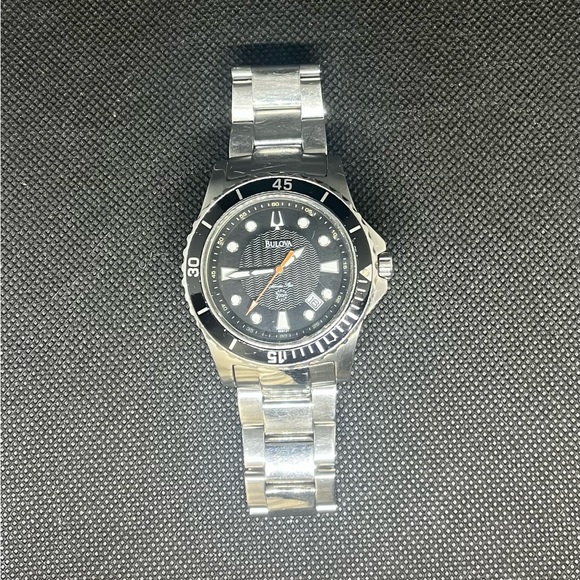 Men’s Bulova Watch - Picture 1 of 4